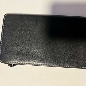 Dooney and Bourke wallet